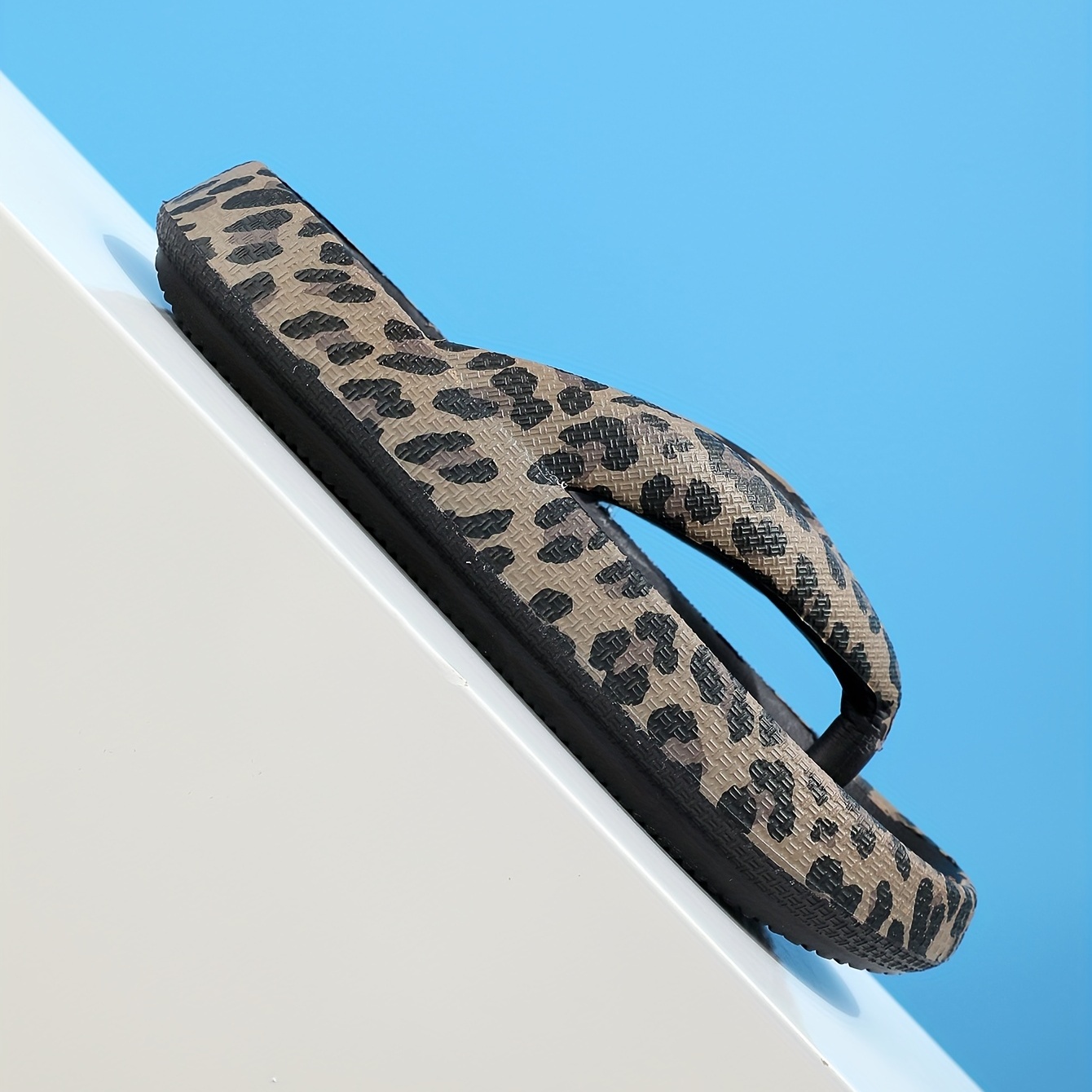 womens fashion leopard print flip flops casual slip on platform slippers lightweight comfortable shoes details 7